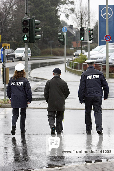 Police conducting traffic awareness training for senior citizens  Mettmann  North Rhine-Westphalia  Germany  Europe