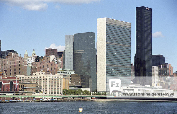 Trump World Tower (R) und UN Hauptquartier  Manhattan  New York City  USA.