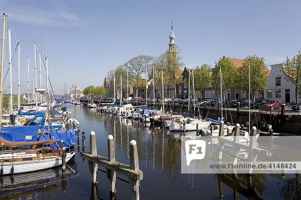Historisches Städtchen Veere  Yachthafen  Halbinsel Walcheren  Zeeland  Niederlande