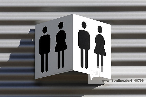 Schild einer Männer- und Damen Toilette  Deutschland