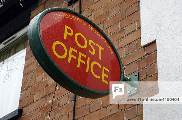 Schild Post Office von Chudleigh Knighton Devon England Großbrittanien