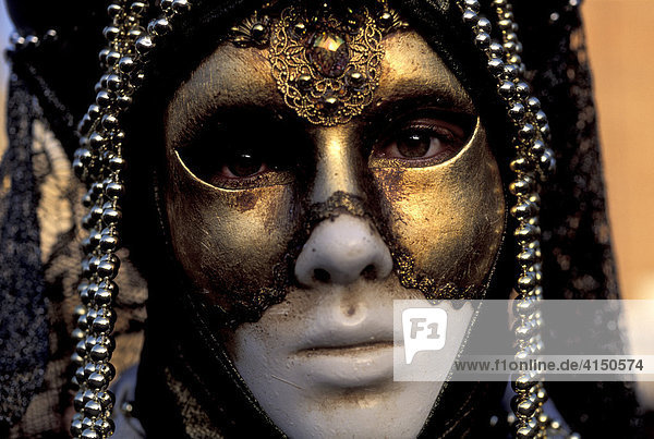 Portrait einer goldenen Maske Karneval Venedig