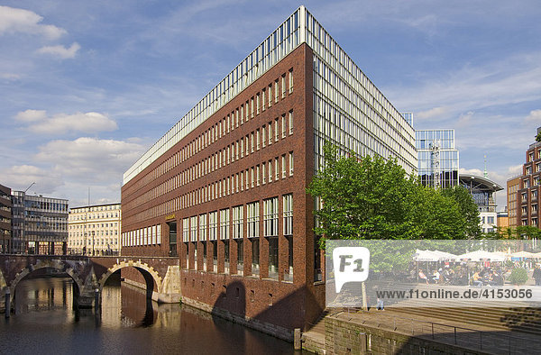 Der Fleethof  ein modernes Bürogebäude an der Fleetinsel in der Hamburger Neustadt  Hamburg  Deutschland