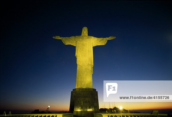 Christusstatue auf dem Corcovado Rio de Janeiro Bundesstaat Rio de Janeiro Brasilien Südamerika