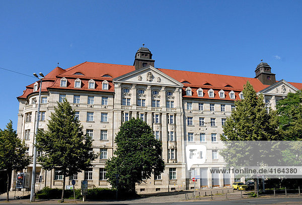 Ehemaliges Gebäude der DDR-Staatssicherheit  Runde Ecke  Leipzig  Sachsen  Deutschland