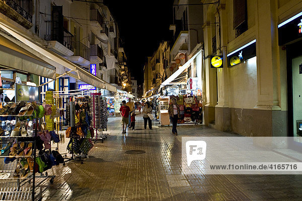 Night life in the streets of the old town of Eivissa  Ibiza  Balearen  Spanien