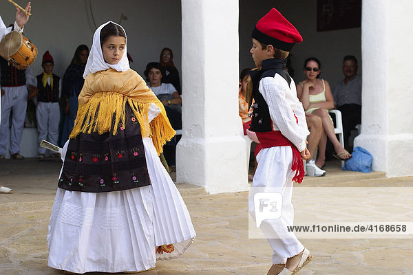 Folklore-Vorführung in Sant Miquel de la Balensat ( San Miguel ) - Ibiza