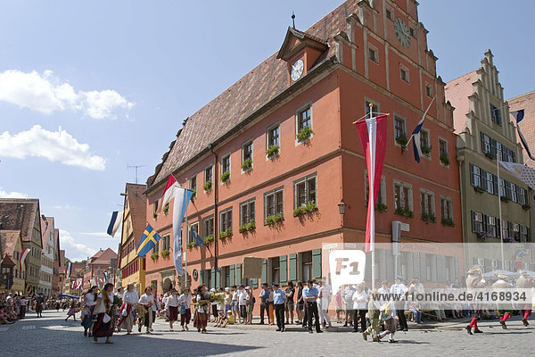 Historischer Festzug Kinderzeche in Dinkelsbühl - Mittelfranken
