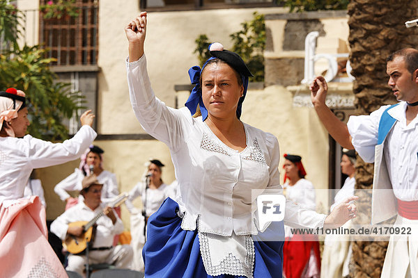 Traditional dancers in costume  Pueblo Canario  Doramas Park  Las Palmas de Gran Canaria  Spain