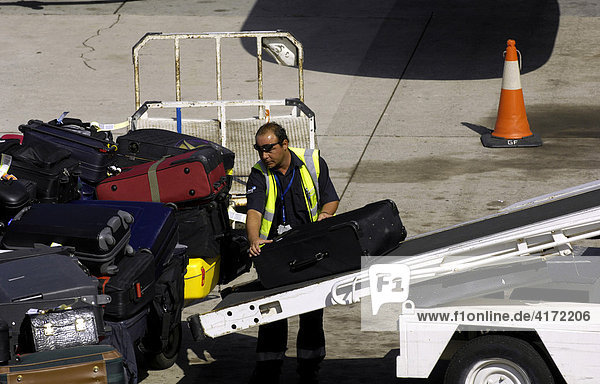 Gepäckabfertigung Flughafen Las Palmas  Gran Canaria  Kanarische Inseln  Spanien