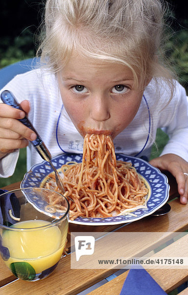 Eating spaghetti  girl