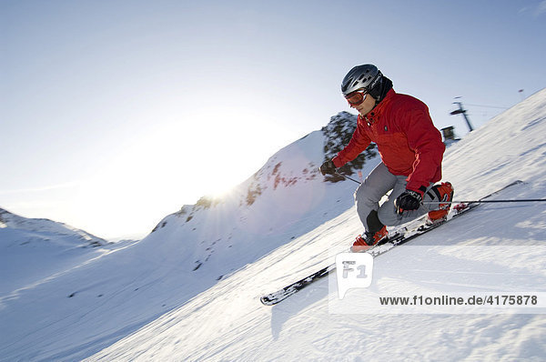 Skier  telemark skiiing  Hochstubai  Tirol  Austria  Europe