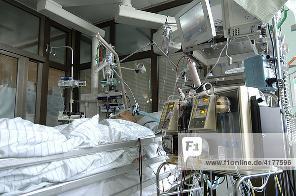 Dialysis at an intensive care unit  Berlin  Germany