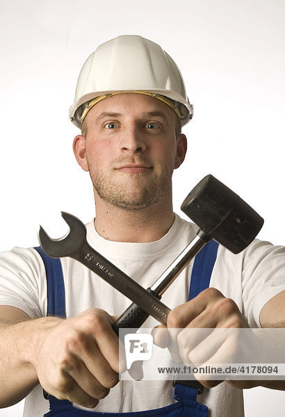 Handwerker mit Werkzeug (Gabelschlüssel  Hammer)