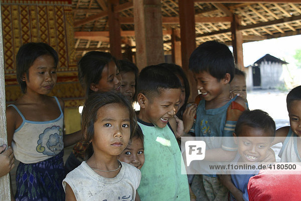 Children on the island of Don Khong  Siphandon. Laos