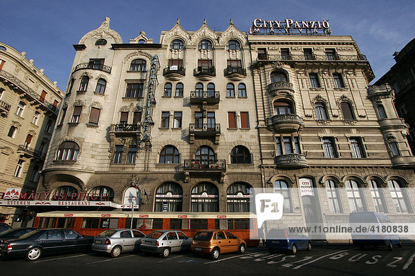 The Ring City Panzio Hotel in the centre of the city  Budapest  Hungary  Europe