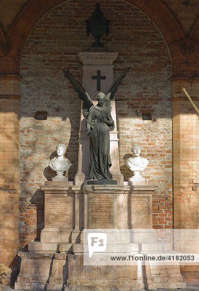 Grab von August Freiherr von Wendland, Alter Südfriedhof München, Bayern, Deutschland