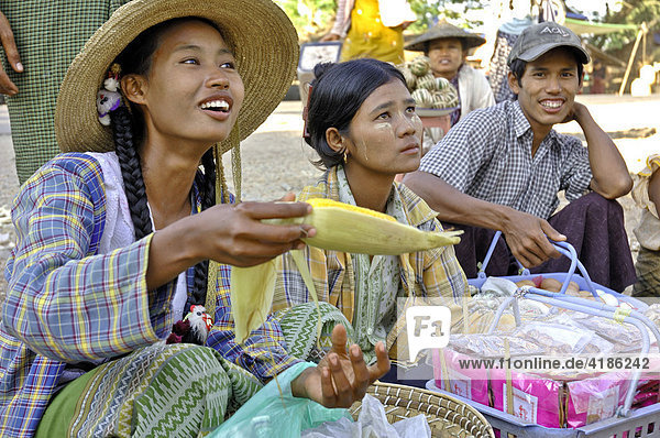 Women selling foods  Myanmar  Burma