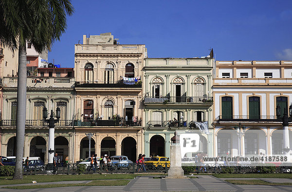 Parque Central am Boulevard Paseo de Marti  Platz am Capitol  Havanna  Kuba