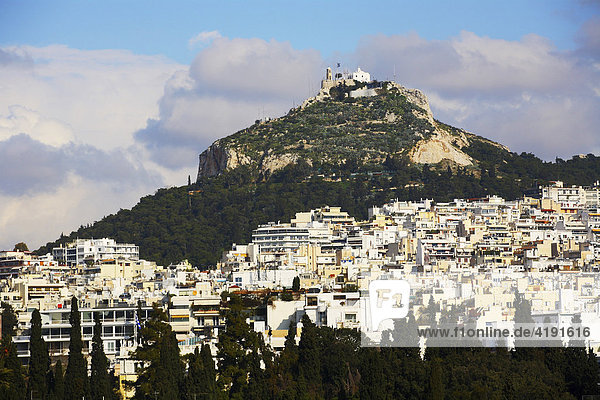 Lykavittos Hügel mit Kapelle Agios Georgios  Athen  Griechenland