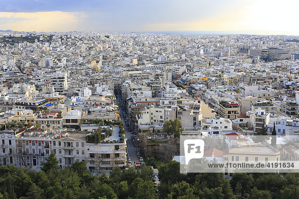 Blick auf Athen von der Akropolis nach Süden  Athen  Griechenland