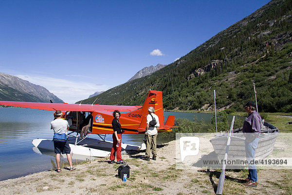 Loading a Bush Hawk seaplane  Lake Bennett  Chilkoot Trail  British Columbia  Canada