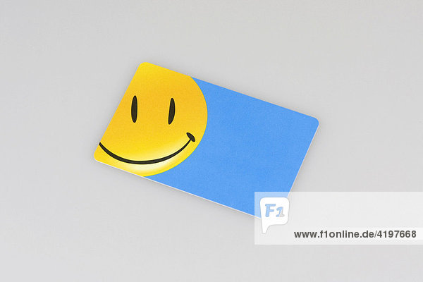 Kundenkarte  Einkaufsgutschein  Gutschein  Geschenkkarte  Einkaufskarte von Walmart  mit lachendem Smiley