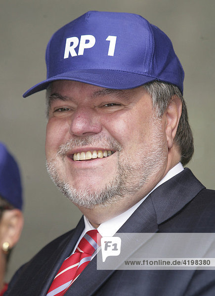 Prime minister of Rhineland-Palatinate  Kurt Beck with a RP 1 cap  Germany