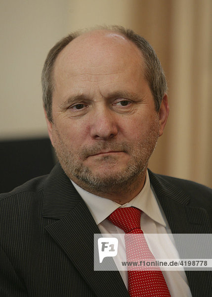 Der rheinland-pfälzische Finanzminister Dr. Ingolf Deubel