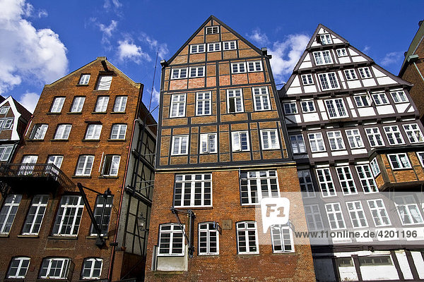 Historische hamburgische Kaufmanns- und Bürgerhäuser am Nikolaifleet  Deichstraße  Hamburger Stadtteil Altstadt  Hamburg  Deutschland
