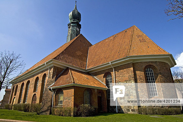 St. Bartholomäus-Kirche in Wesselburen  Dithmarschen  Nordseeküste  Schleswig-Holstein  Deutschland  Europa