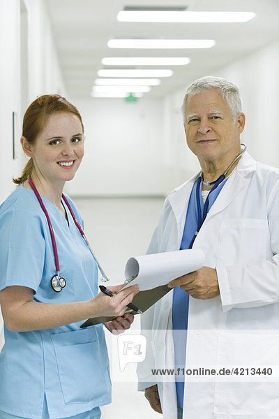 Arzt und Krankenschwester  Porträt