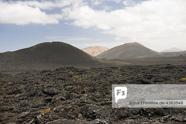 Vulkanlandschaft der Nationalpark Timanfaya  Lanzarote
