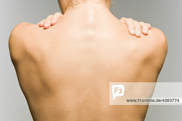 Rückansicht des weiblichen Rückens