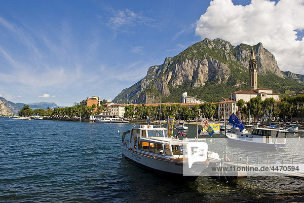 Italien  Lombardei  Lecco den See und die Stadt