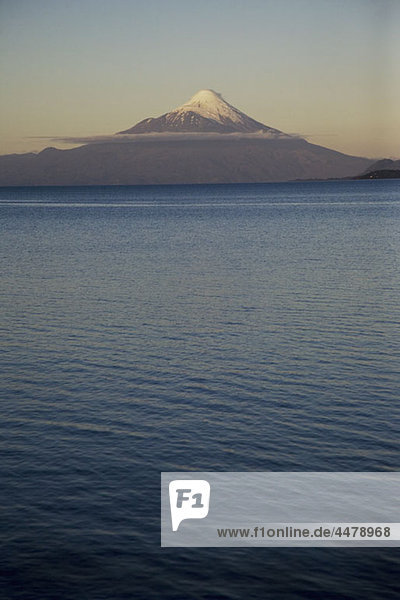Llanquihue-See und Vulkan Osorno  Puerto Varas  Chile