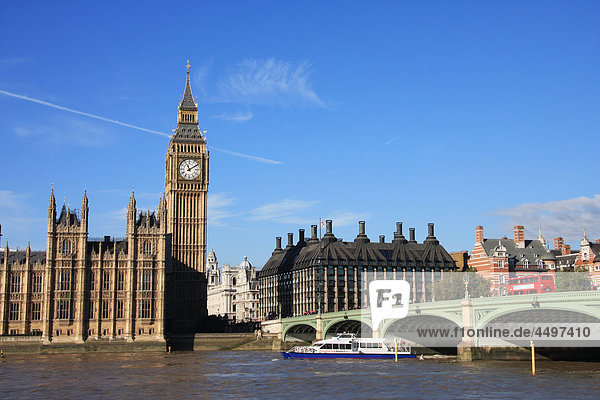 Great Britain  England  UK  United Kingdom  London  travel  tourism  tower  rook  clock  watch  parliament  landmark  Westminster  Big Ben  tower  rook  Thames  bus  bridge  boat