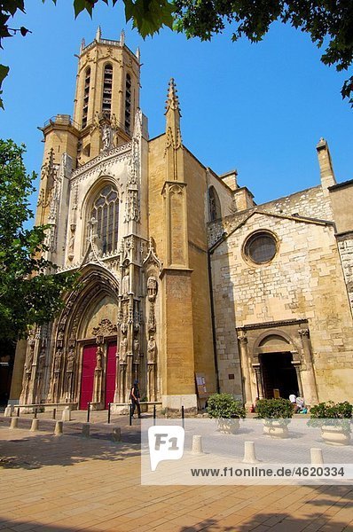 Saint-Sauveur cathedral  Aix-en-Provence. Bouches-du-Rhone  Provence-Alpes-CÃ™te dÂ¥Azur  France