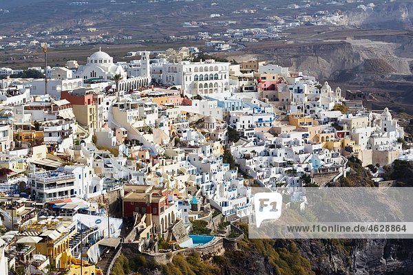 Griechenland  Kykladen  Thira  Santorini  Fira  Hochansicht der Stadt