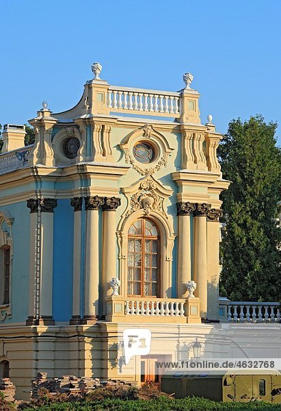 Mariyinsky Palace 1744  architect Bartolomeo Rastrelli  ceremonial residence of the President of Ukraine  Kiev  Ukraine
