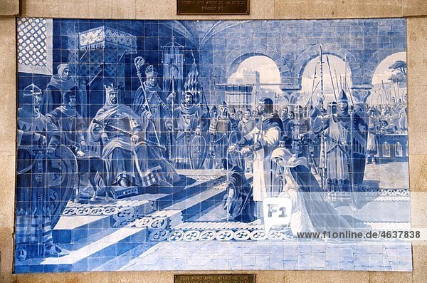 Sao Bento railway station azulejos earthenware tiles Porto