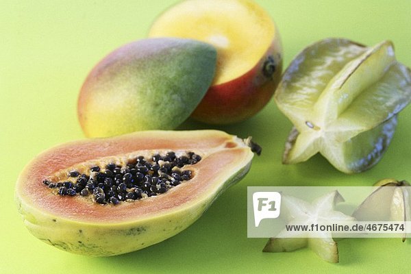 Papaya  Mango und Sternfrucht (Ausgleich für den Säure-Basen-Haushalt)