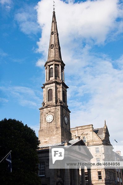 The Church of St Andrew and St George on George Street in the New Town  Edinburgh  Scotland