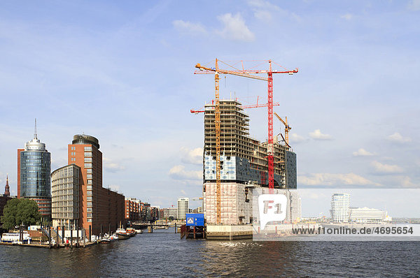 HafenCity with the construction site of the Elbe Philharmonic Hall  Hamburg  Germany  Europe
