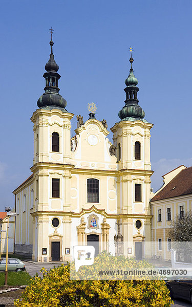 Kirche Mariä Himmelfahrt  Straznice oder Straßnitz  Bezirk HodonÌn  Südmähren  Tschechische Republik  Europa
