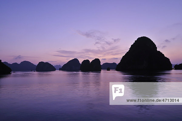 Halong-Bucht  Vietnam  Südostasien