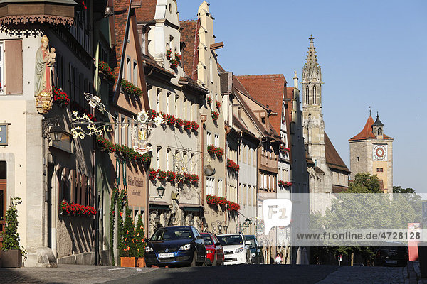 Herrngasse street  Franciscan church and Burgturm tower  Rothenburg ob der Tauber  Romantic Road  Middle Franconia  Franconia  Bavaria  Germany  Europe