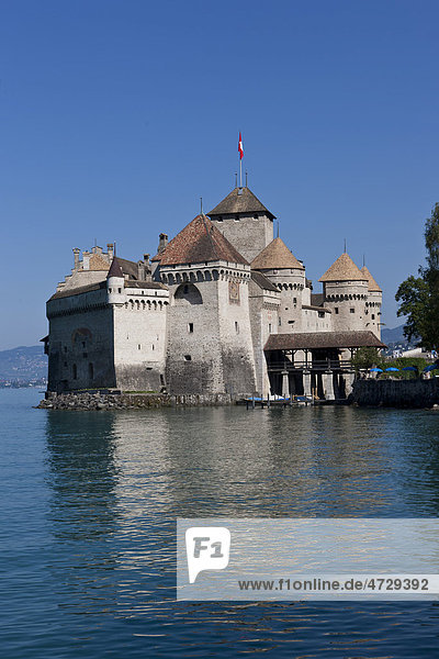 Wasserburg Schloss Chillon  Montreux  Kanton Waadt  Genfer See  Schweiz  Europa Kanton Waadt