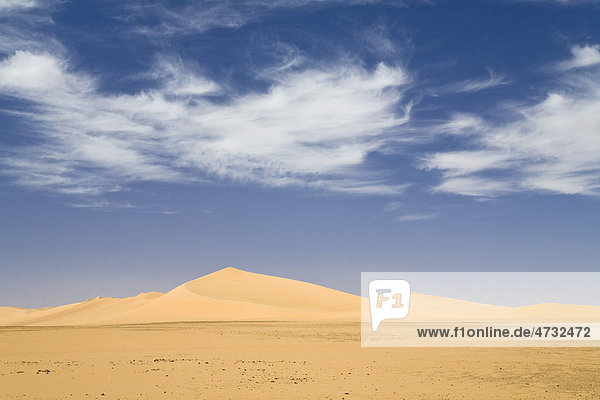 Sanddünen in der libyschen Wüste  Sahara  Libyen  Nordafrika  Afrika