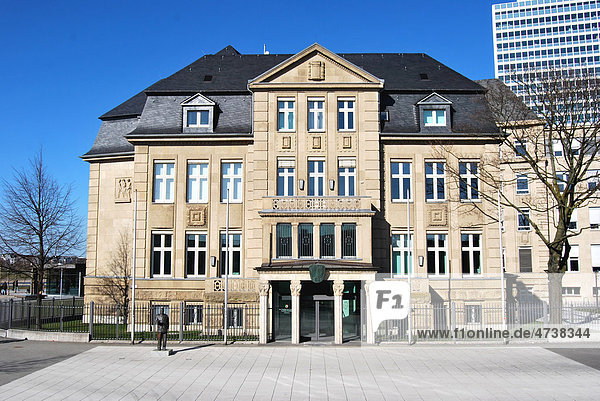 Villa Horion  ehemaligen Staatskanzlei  heute Sitz des Landtagspräsidenten  Düsseldorf  Nordrhein-Westfalen  Deutschland  Europa
